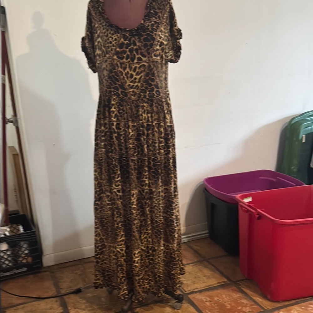 Brown Sundress Maxi Dress with Short Sleeves and Scoop Neck